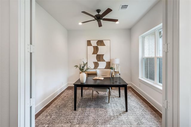 136 Grand View, Huntsville, TX 77340