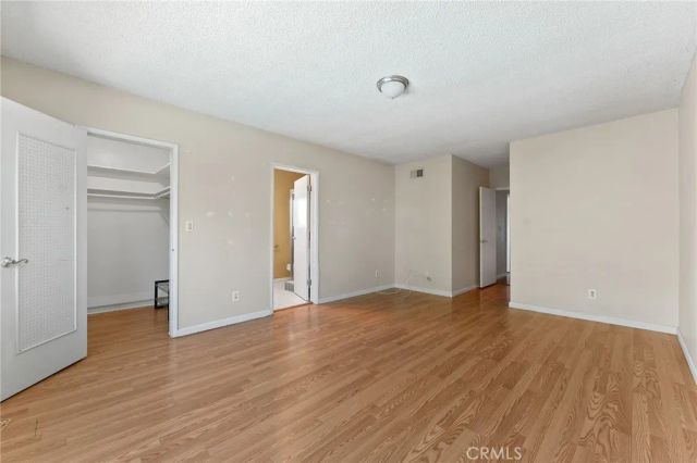 6627 Columbus Avenue, Van Nuys, CA 91405