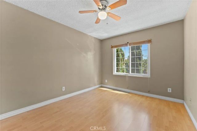 6627 Columbus Avenue, Van Nuys, CA 91405