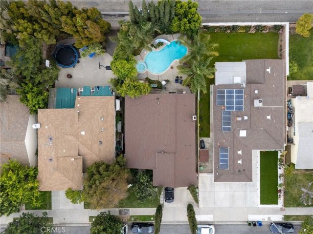 6627 Columbus Avenue, Van Nuys, CA 91405
