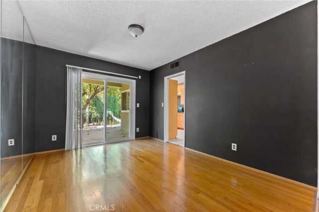 6627 Columbus Avenue, Van Nuys, CA 91405