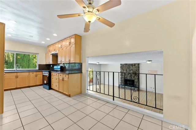 6627 Columbus Avenue, Van Nuys, CA 91405