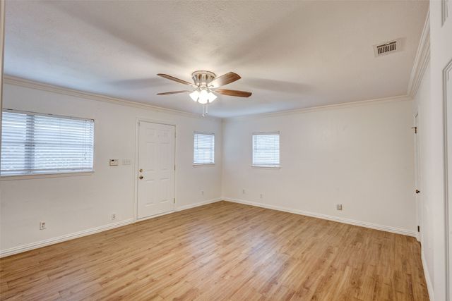 3263 Bilglade Road, Fort Worth, TX 76133