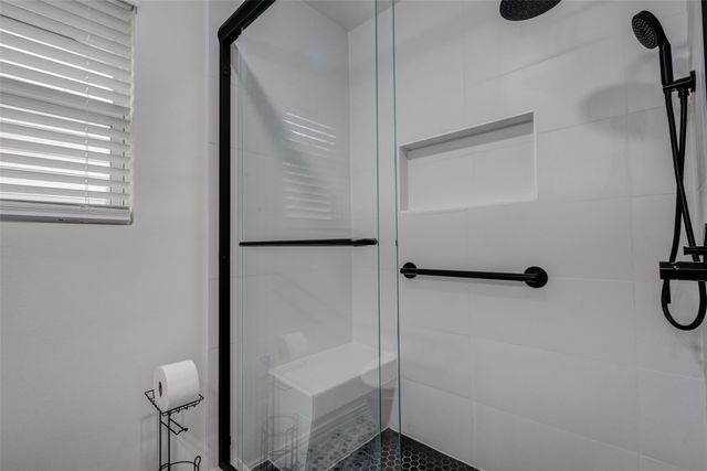 3263 Bilglade Road, Fort Worth, TX 76133