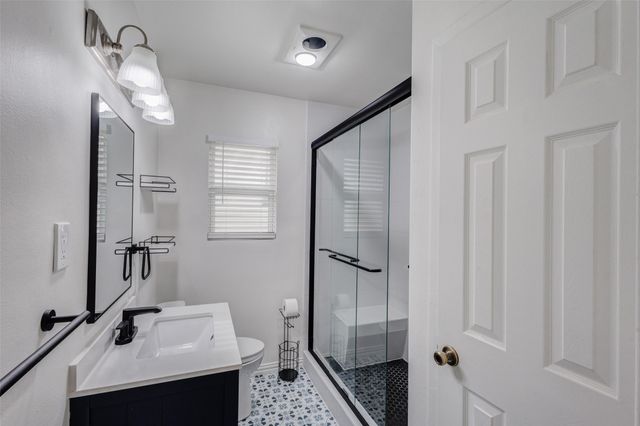 3263 Bilglade Road, Fort Worth, TX 76133