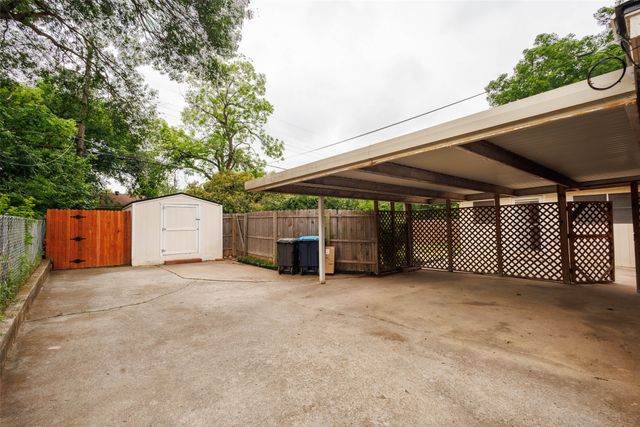 3263 Bilglade Road, Fort Worth, TX 76133