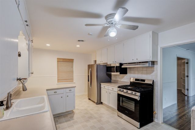 3263 Bilglade Road, Fort Worth, TX 76133