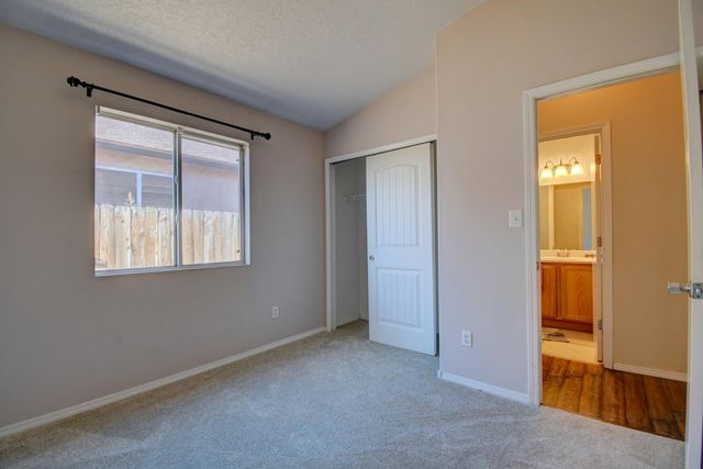 6132 Ursa Avenue NW, Albuquerque, NM 87114
