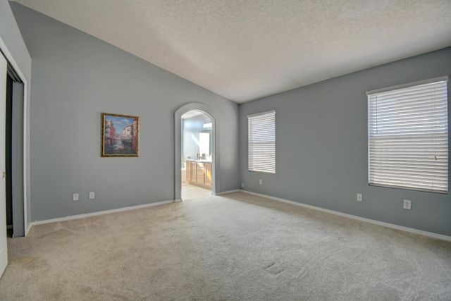6132 Ursa Avenue NW, Albuquerque, NM 87114