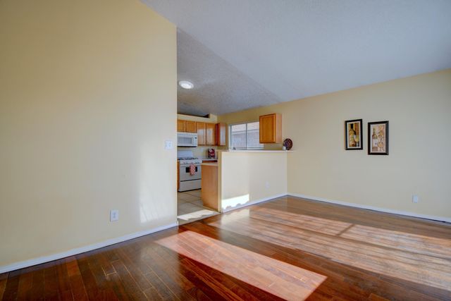 6132 Ursa Avenue NW, Albuquerque, NM 87114