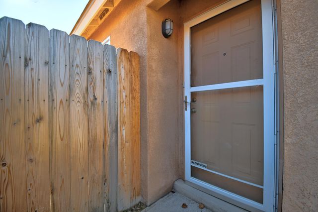 6132 Ursa Avenue NW, Albuquerque, NM 87114