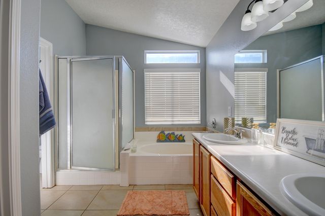 6132 Ursa Avenue NW, Albuquerque, NM 87114