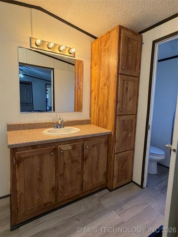 1752 Krebs Lake, Mcalester, OK 74501