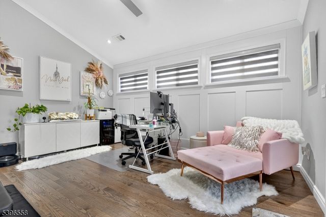 20 Mcchesney Ct, West Orange Twp., NJ 07052