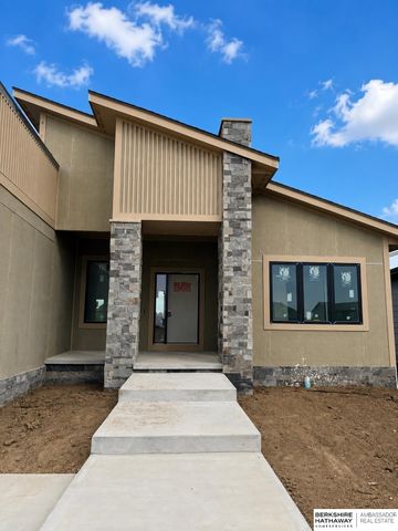 6231 N 207th Street, Elkhorn, NE 68022