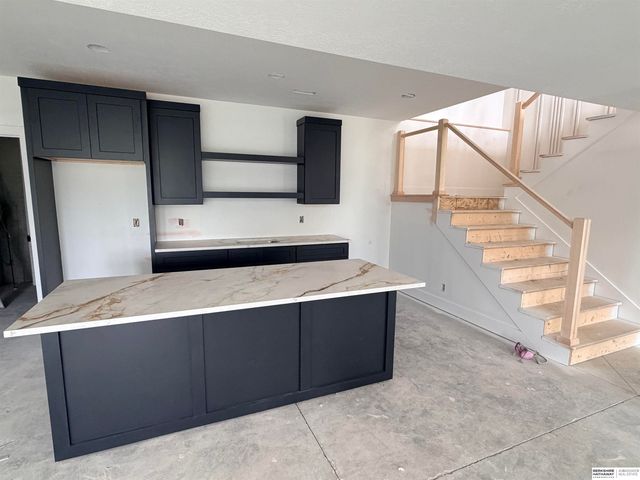 6231 N 207th Street, Elkhorn, NE 68022