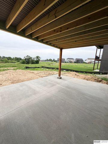 6231 N 207th Street, Elkhorn, NE 68022