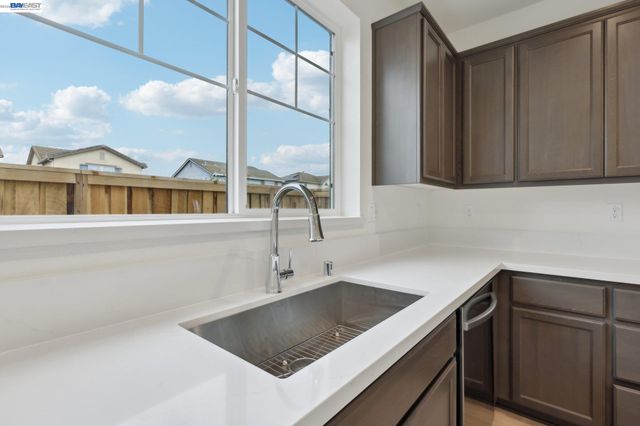 230 Mindy Way, Pittsburg, CA 94565