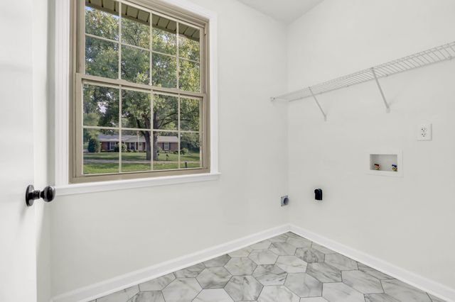 803 Laurel Dr, Clarksville, TN 37043