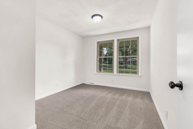 803 Laurel Dr, Clarksville, TN 37043