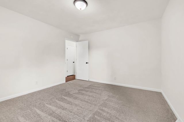 803 Laurel Dr, Clarksville, TN 37043