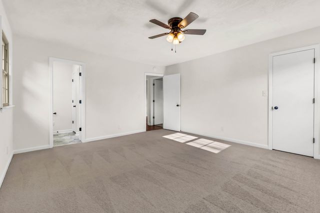 803 Laurel Dr, Clarksville, TN 37043
