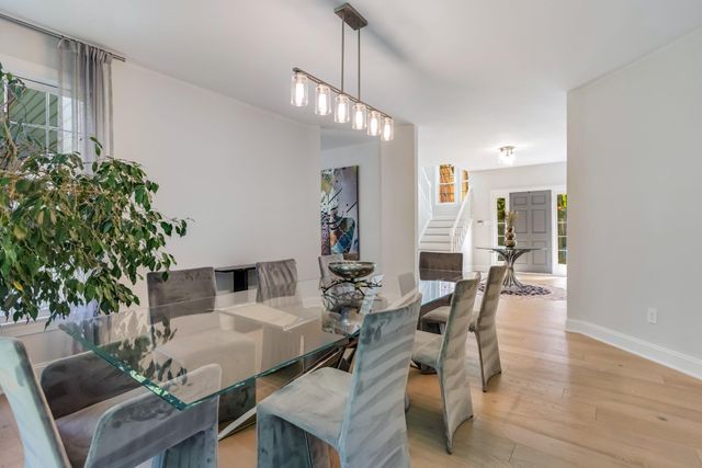 1289 MIDDLETON CT, Vienna, VA 22182