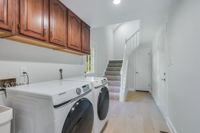 1289 MIDDLETON CT, Vienna, VA 22182