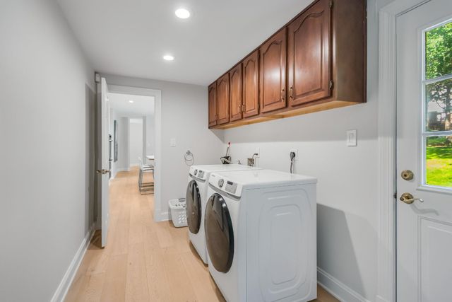 1289 MIDDLETON CT, Vienna, VA 22182