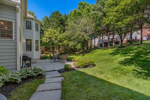 1289 MIDDLETON CT, Vienna, VA 22182