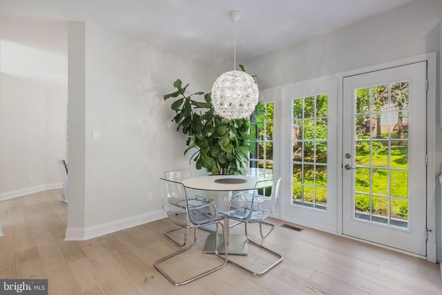 1289 MIDDLETON CT, Vienna, VA 22182