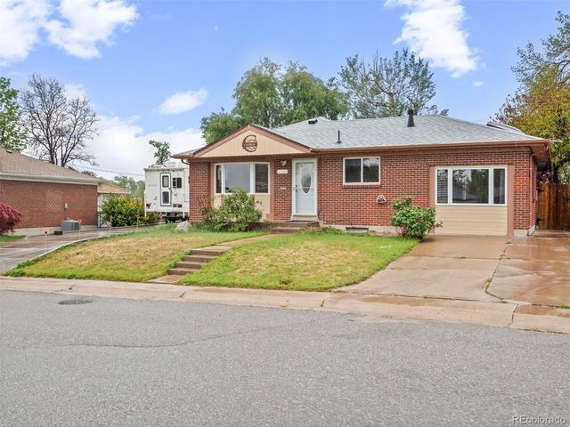 1464 Lucille Ct, Northglenn, CO 80233