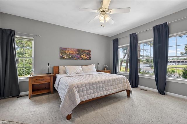 5804 Woodstock PT, Virginia Beach, VA 23464