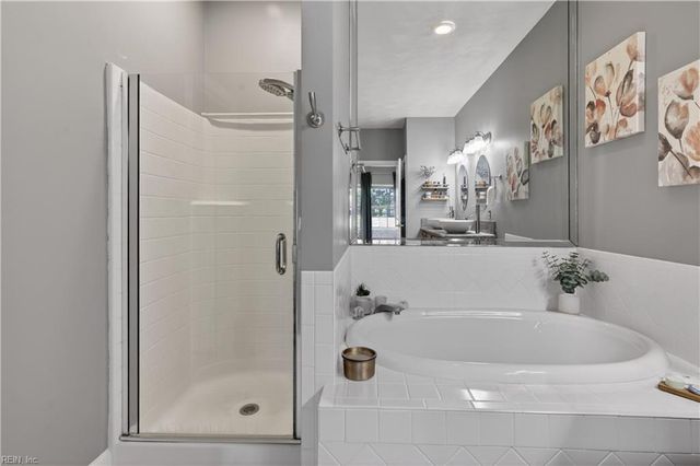 5804 Woodstock PT, Virginia Beach, VA 23464