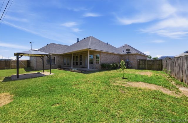 1515 Redwood Place, Tahlequah, OK 74464