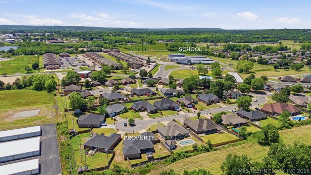 1515 Redwood Place, Tahlequah, OK 74464