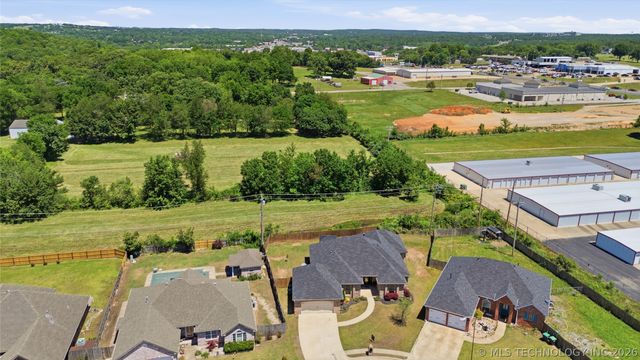 1515 Redwood Place, Tahlequah, OK 74464