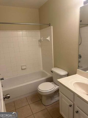 490 Barnett Shoals Road 436, Athens, GA 30605