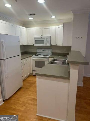 490 Barnett Shoals Road 436, Athens, GA 30605