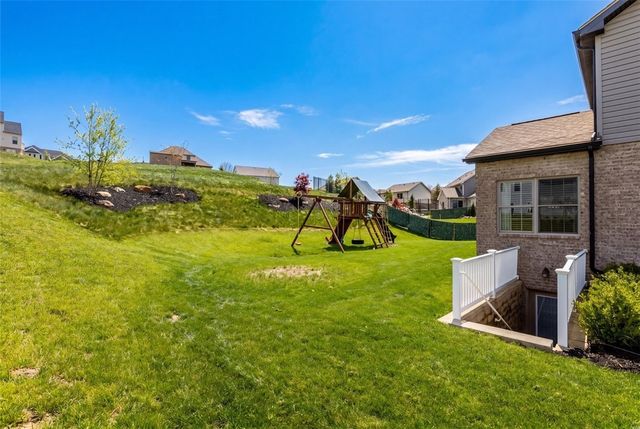 359 Juniper Way, Peters Twp, PA 15317