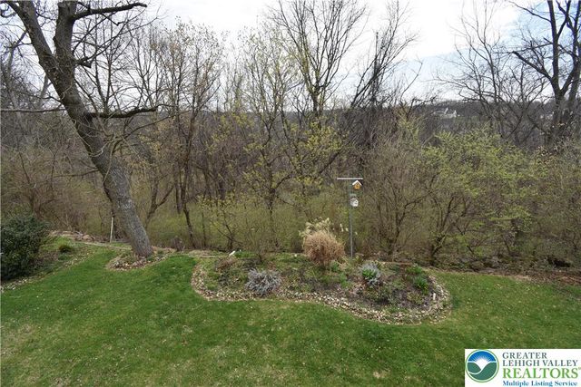 68 Freedom Terrace, Easton, PA 18045