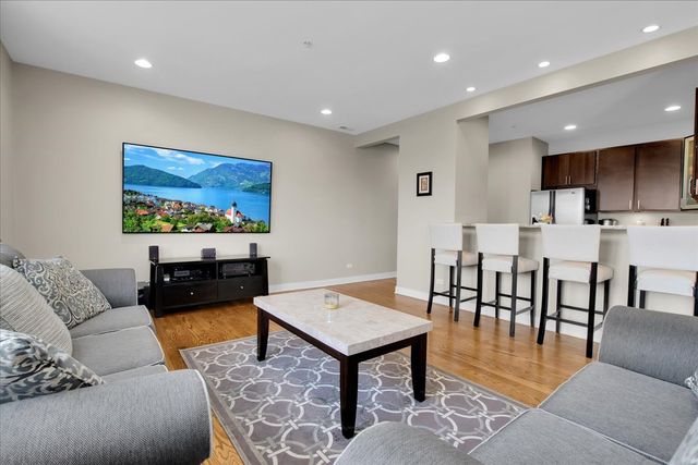 9107 Grand Avenue 3W, Franklin Park, IL 60131