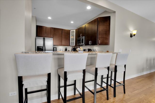 9107 Grand Avenue 3W, Franklin Park, IL 60131