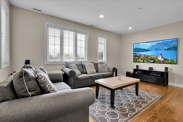 9107 Grand Avenue 3W, Franklin Park, IL 60131