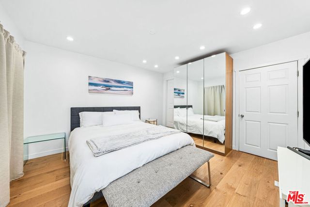 8494 Cole Crest Drive, Los Angeles, CA 90046