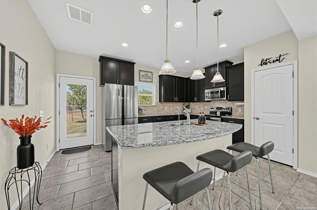 3711 Manoway Bay, San Antonio, TX 78223