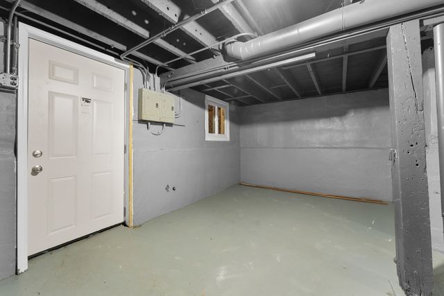 435 N Leclaire Avenue, Chicago, IL 60644