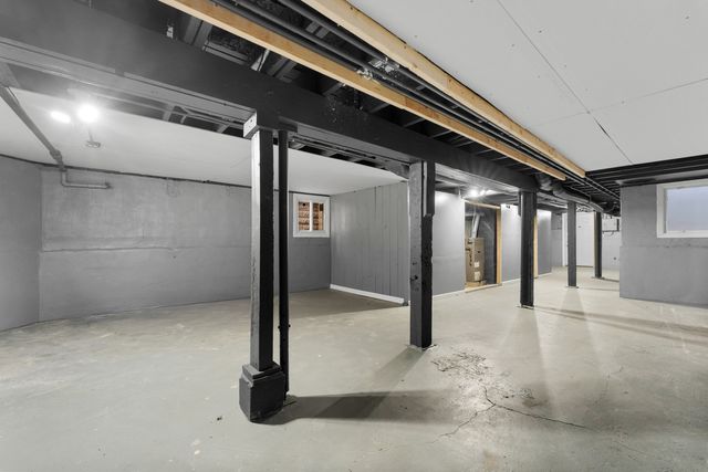 435 N Leclaire Avenue, Chicago, IL 60644