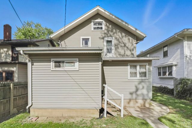 326 Lexington Court, Fort Wayne, IN 46806