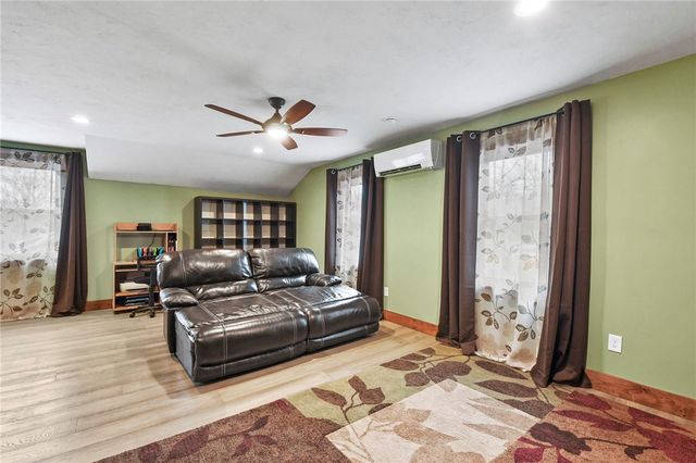 1381 Putnam Pike, Glocester, RI 02814